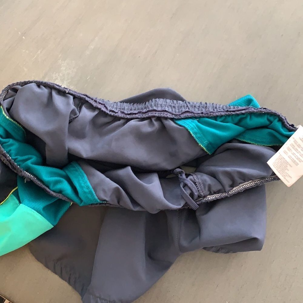 Adidas Running Shorts - Picture 4 of 4